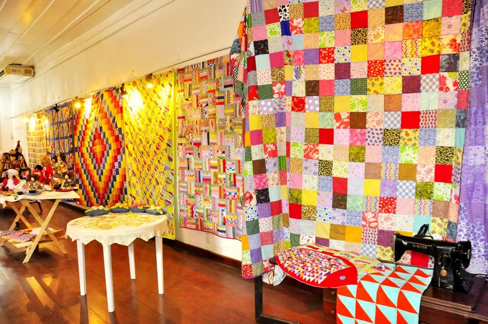 Produtos finalizados à venda em feira local